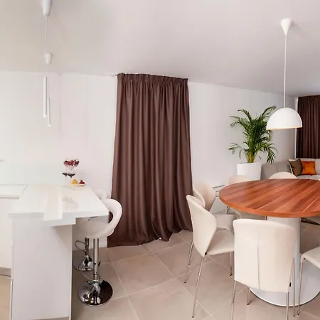 Seaside Luxury With A Swimming Pool Okrug Gornji, Ciovo - 24340 Willa Trogir