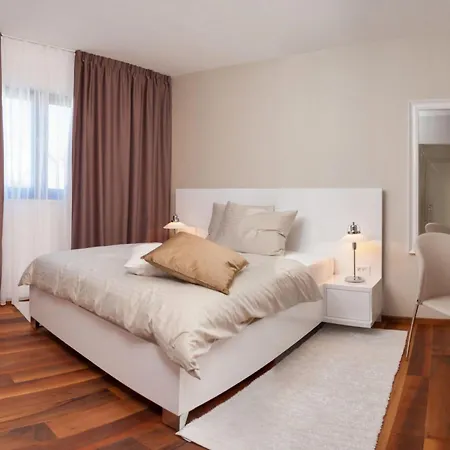 Villa Seaside Luxury With A Swimming Pool Okrug Gornji, Ciovo - 24340